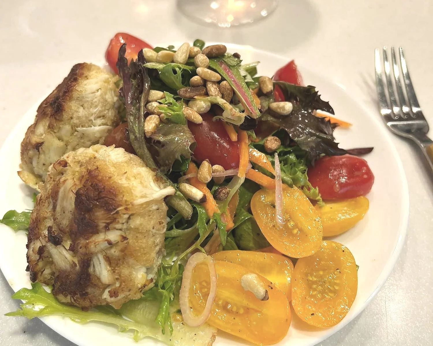 Homemade Crab Cakes with Salad